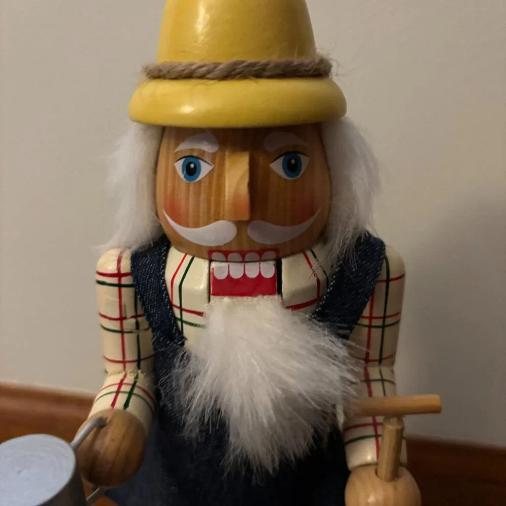 Nutcracker. Organic Framer picking crops. Just adorable. - Picture 2 of 8